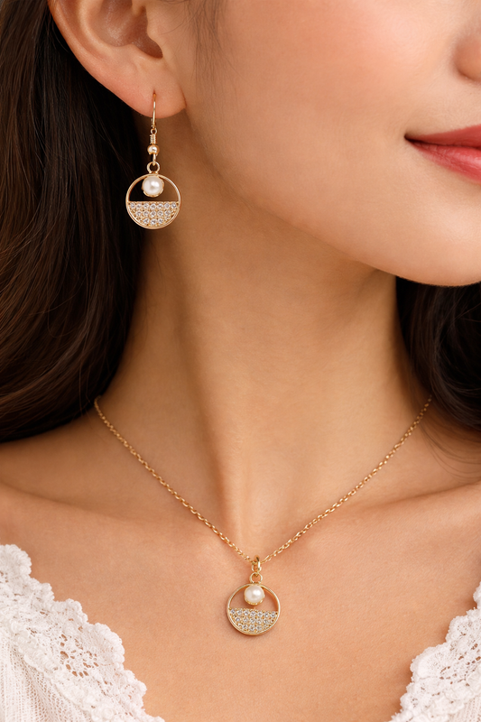 Elegant Pearl & Crystal Circle Necklace Set
