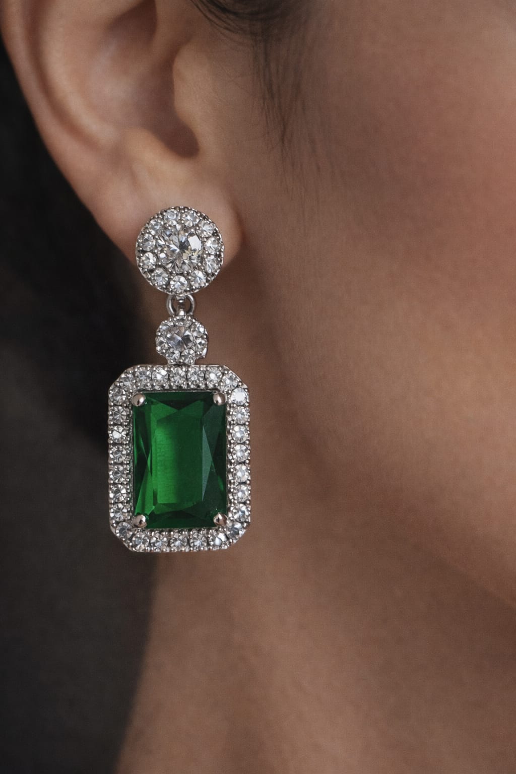 Emerald-Cut Baguette Halo Jewelry Set | Green & Silver |