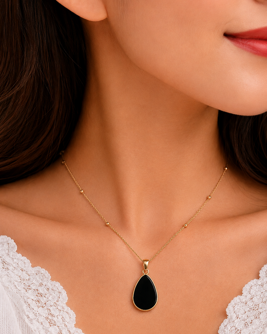 Elegant Black Teardrop Pendant Necklace for Women